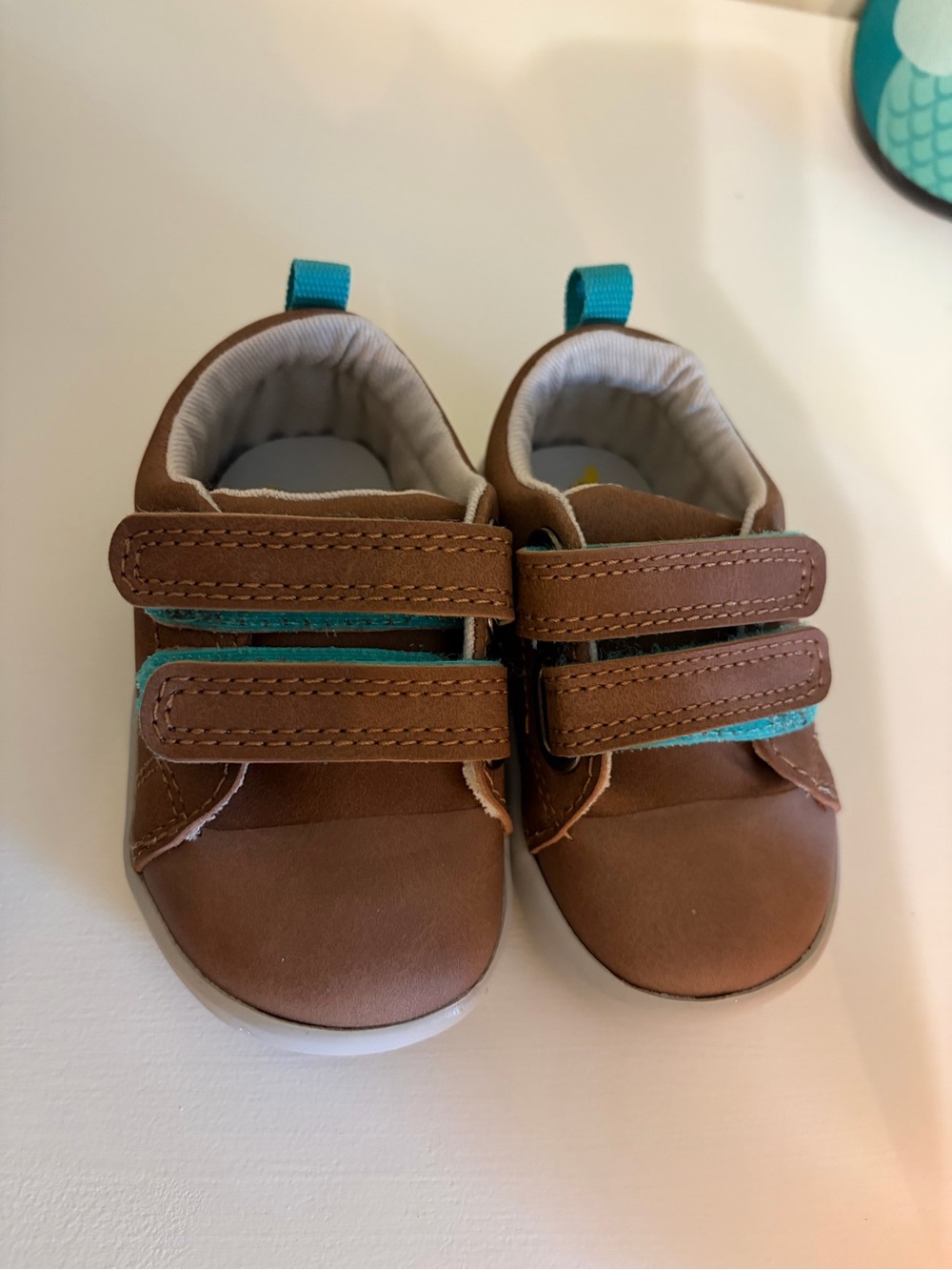Ten Little Toddler shoes Sz 4
